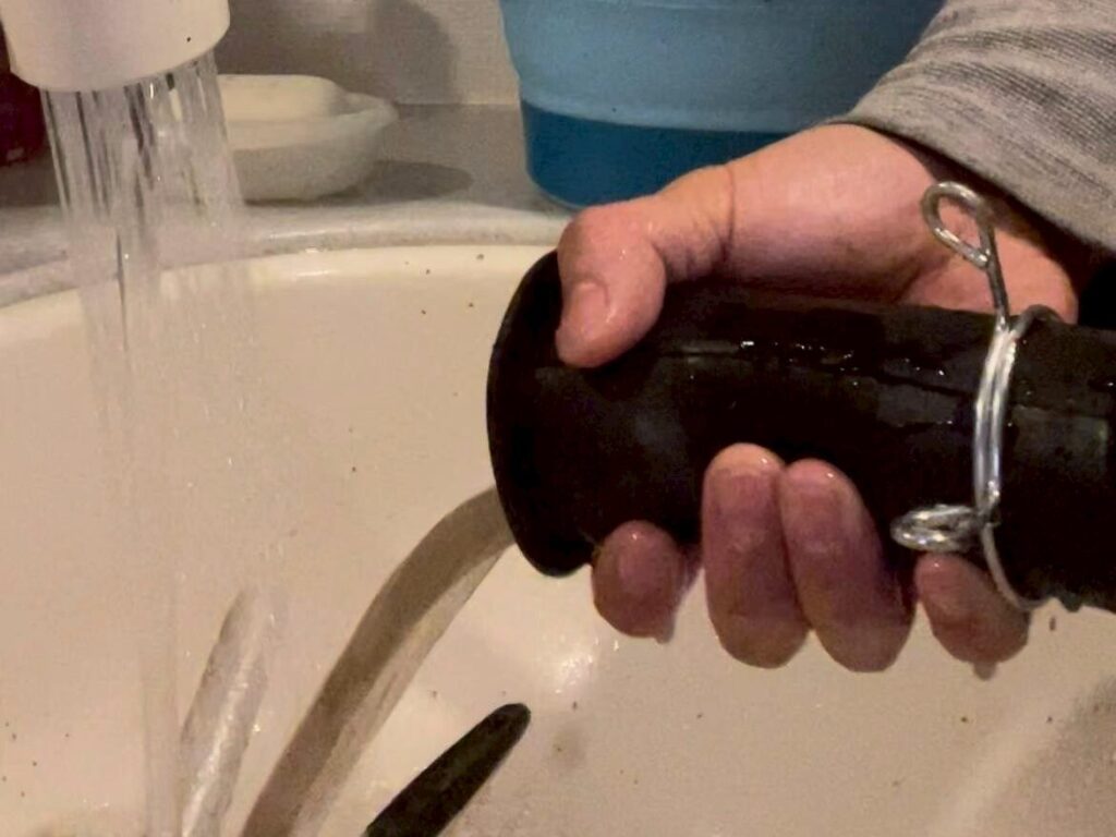 洗濯機内部の排水ホース